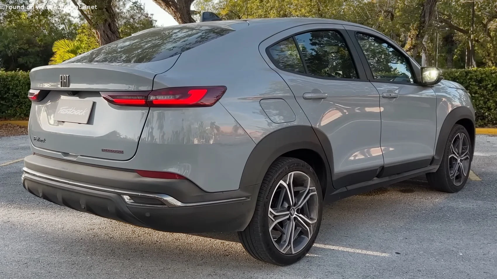 Fiat Fastback 1.0 T200 (120 Hp) CVT2022 - thumbnail 2