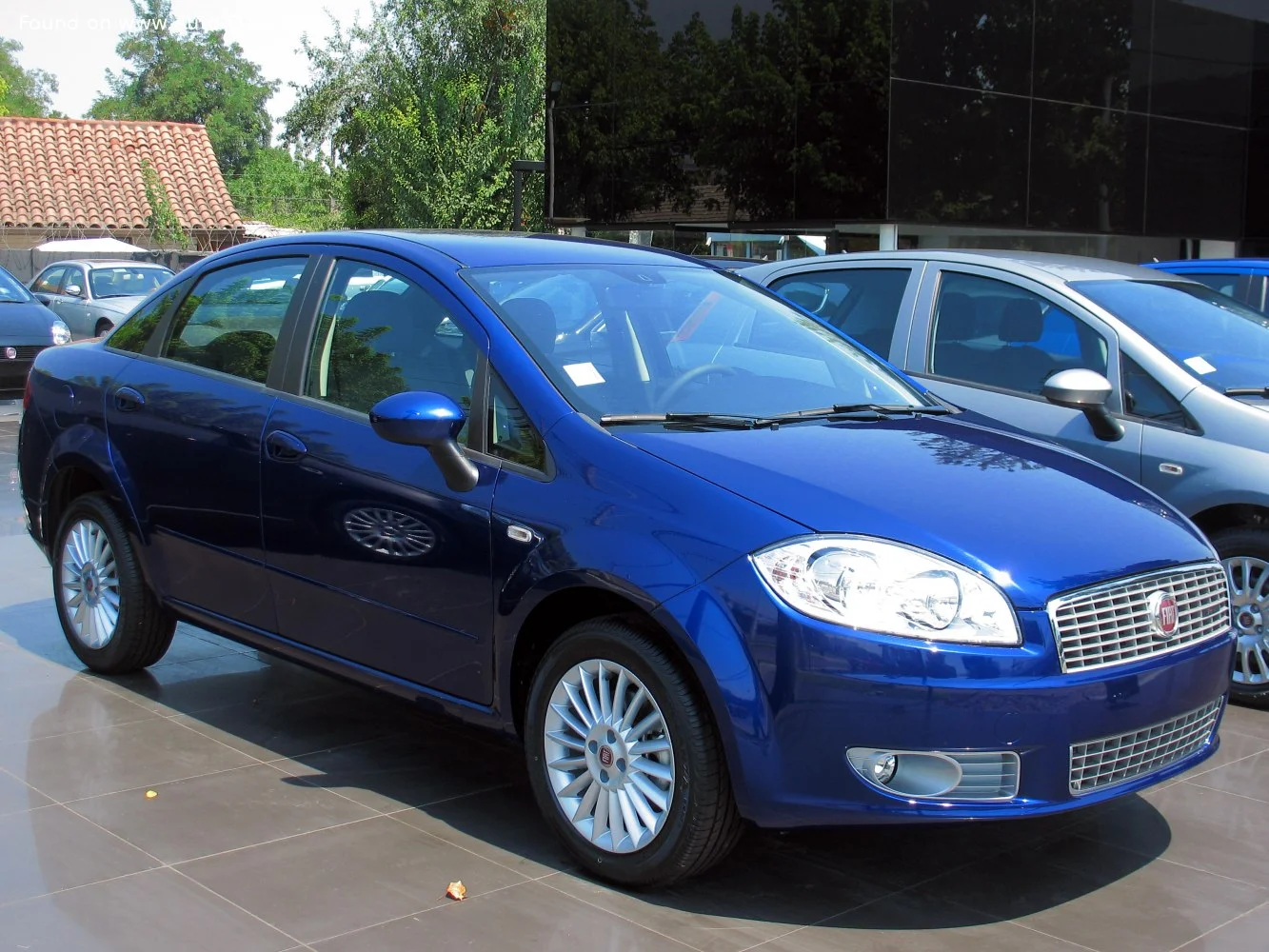Fiat Linea 1.3 16V Multijet (90 Hp)2007 - 2012 - 1