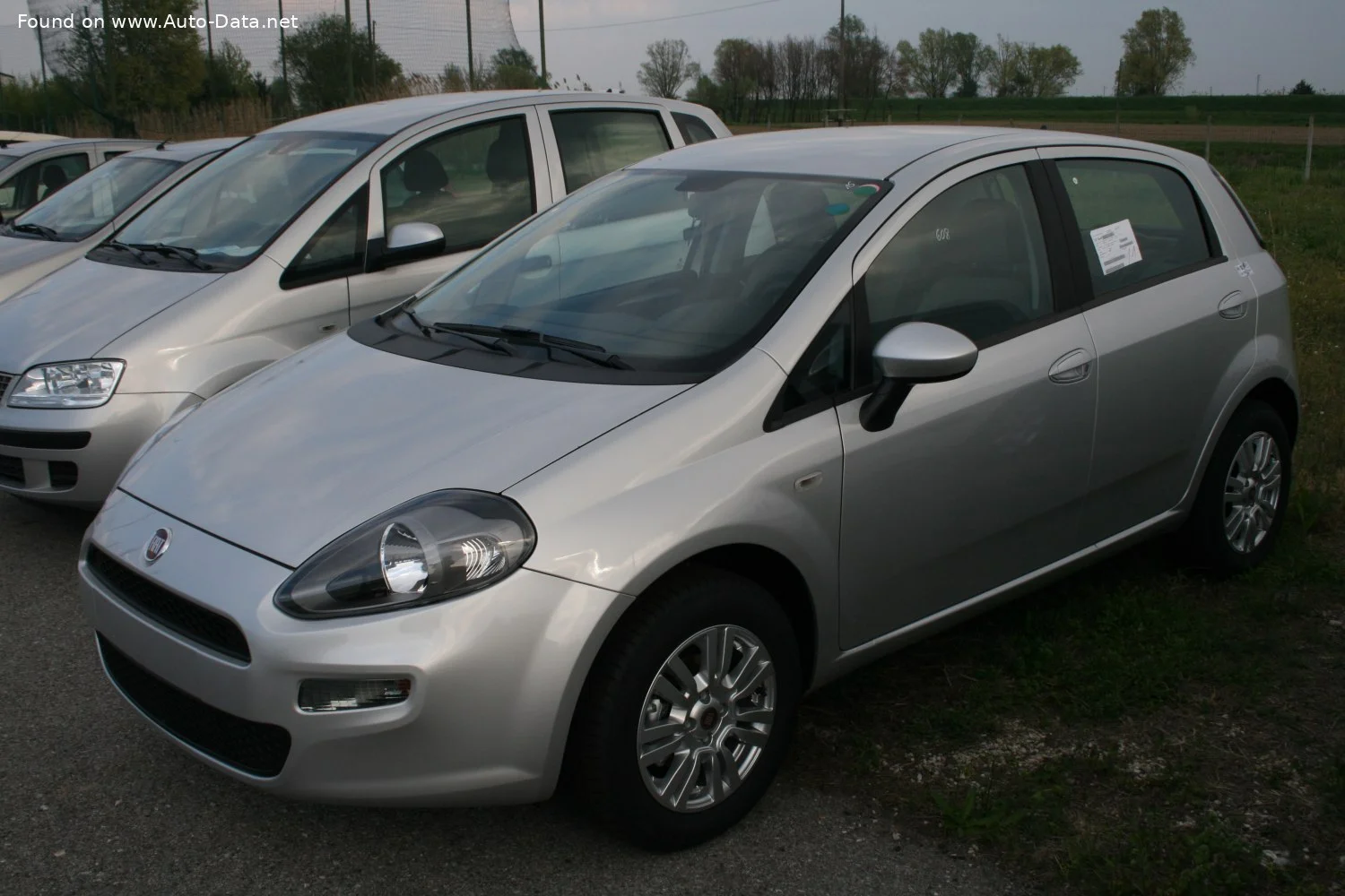 Fiat Punto 0.9 TwinAir (105 Hp)2014 - 2018 thumbnail 2