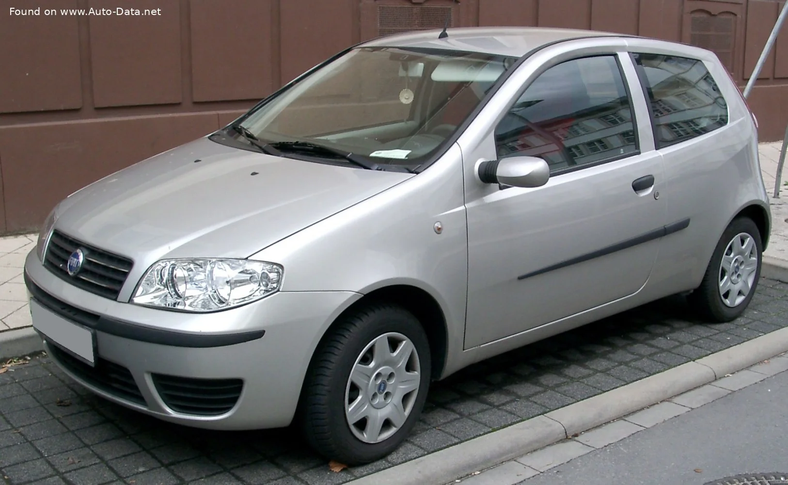 Fiat Punto 1.2 (60 Hp)2003 - 2007 thumbnail 3
