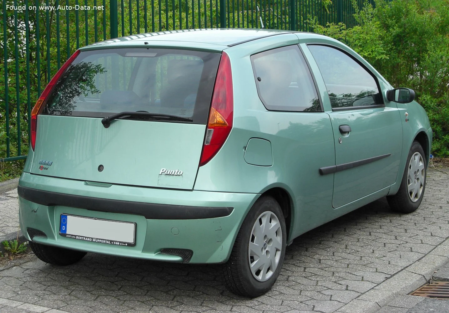 Fiat Punto 1.2 (60 Hp)1999 - 2003 thumbnail 2