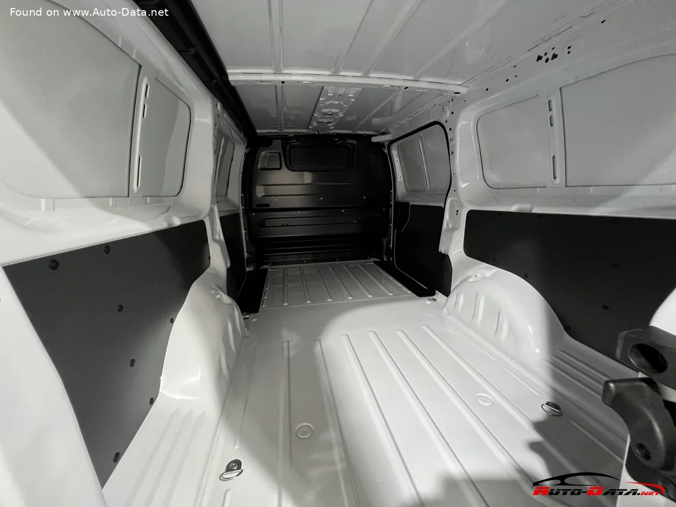 Fiat Scudo 1.5 Multijet (102 Hp) L12021 - 2023 thumbnail 6