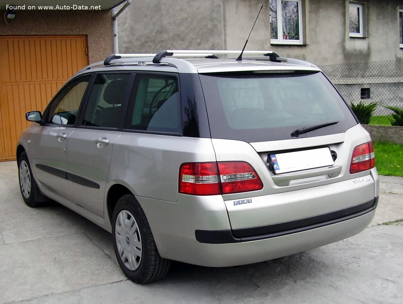 Fiat Stilo 1.8 i 16V (133 Hp)2002 - 2003 thumbnail 2