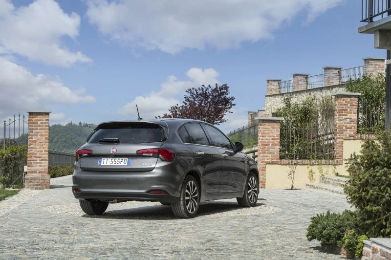 Fiat Tipo 1.3 (95 Hp)2016 - 2018 thumbnail 2