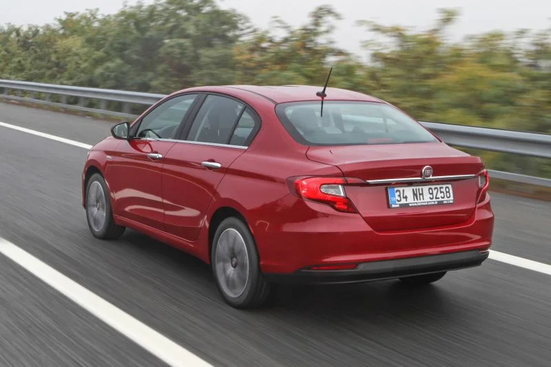 Fiat Tipo 1.3 (95 Hp)2015 - 2018 thumbnail 2