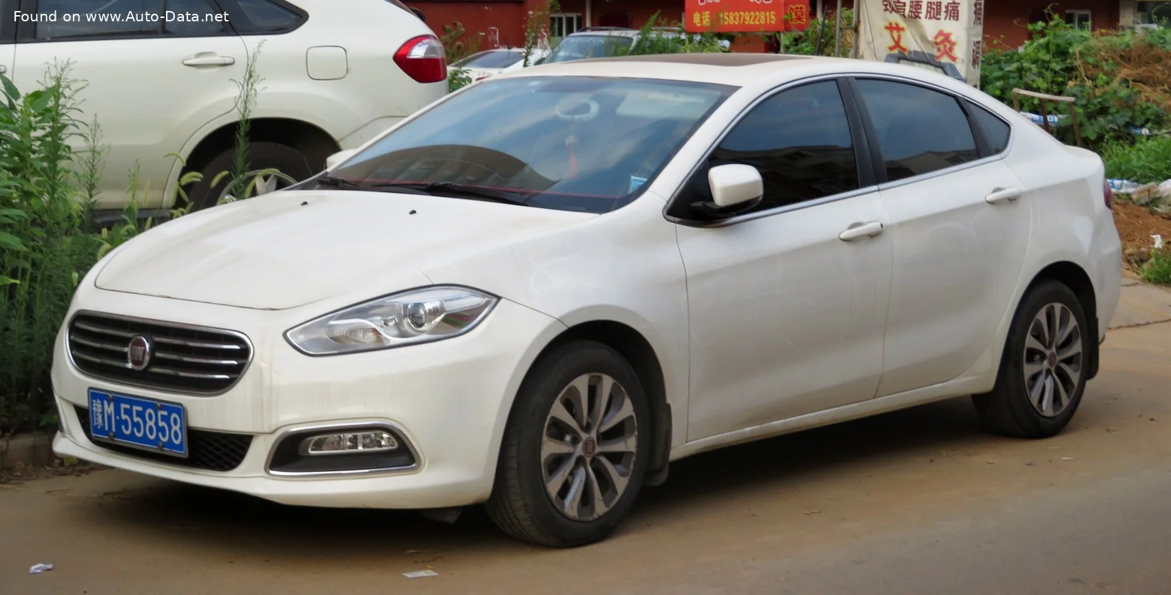 Fiat Viaggio 1.4 T-Jet (120 Hp)2012 - 2017 thumbnail 3