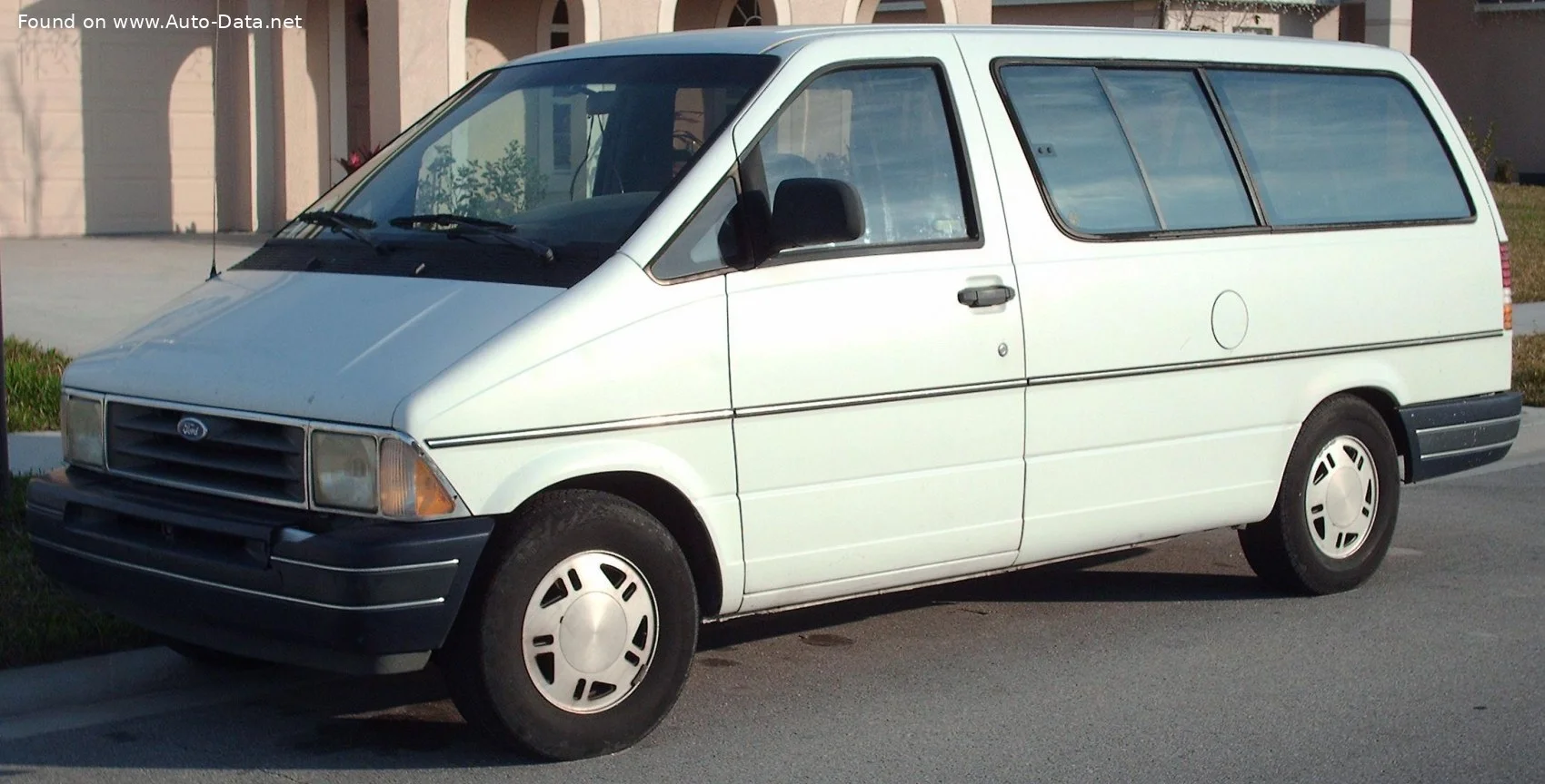 Ford Aerostar 3.0 EFI V6 XL (135 Hp)1993 - 1997 - 1