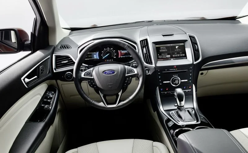 Ford Edge 2.0 (245 Hp) Automatic2015 - 2018 thumbnail 3