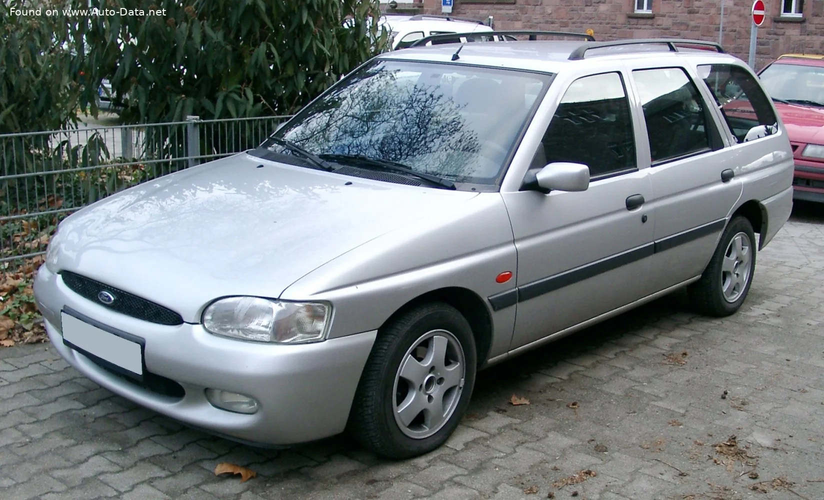 Ford Escort 1.3 i (60 Hp)1995 - 1998 thumbnail 3