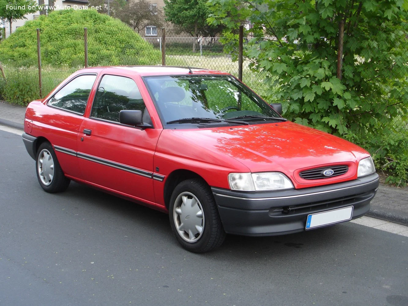 Ford Escort 1.3 (60 Hp)1993 - 1995 thumbnail 2