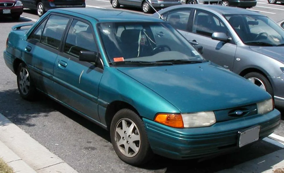 Ford Escort 1.9i (88 Hp)1991 - 1996 thumbnail 3