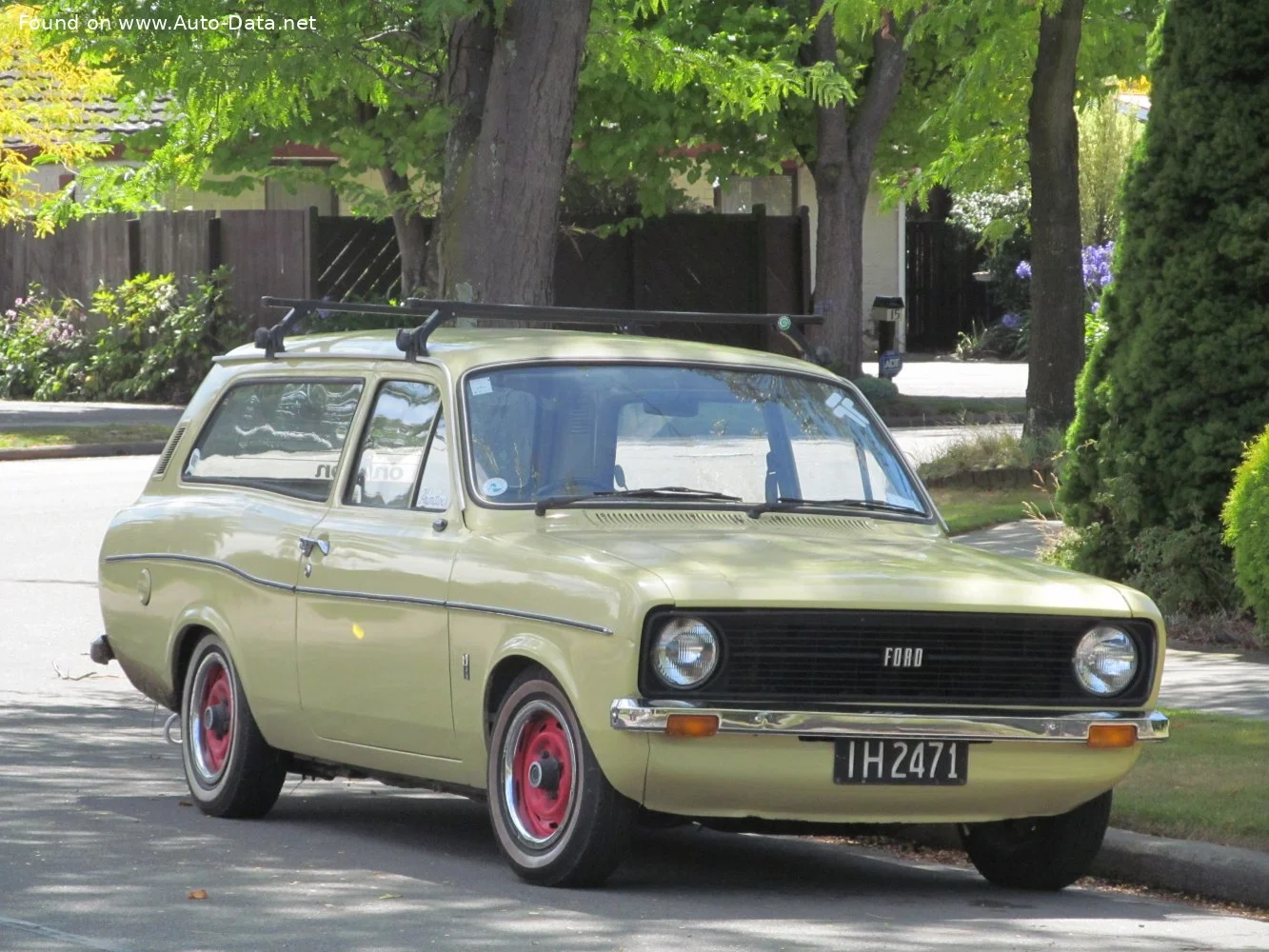 Ford Escort 1.3 (BADR) (54 Hp)1976 - 1981 thumbnail 2