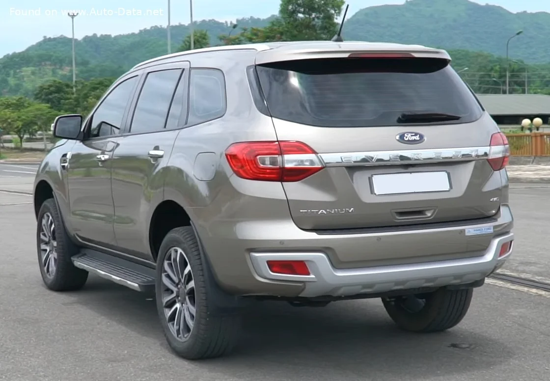 Ford Everest 2.0 (214 Hp) 4WD Automatic2018 - 2022 thumbnail 2