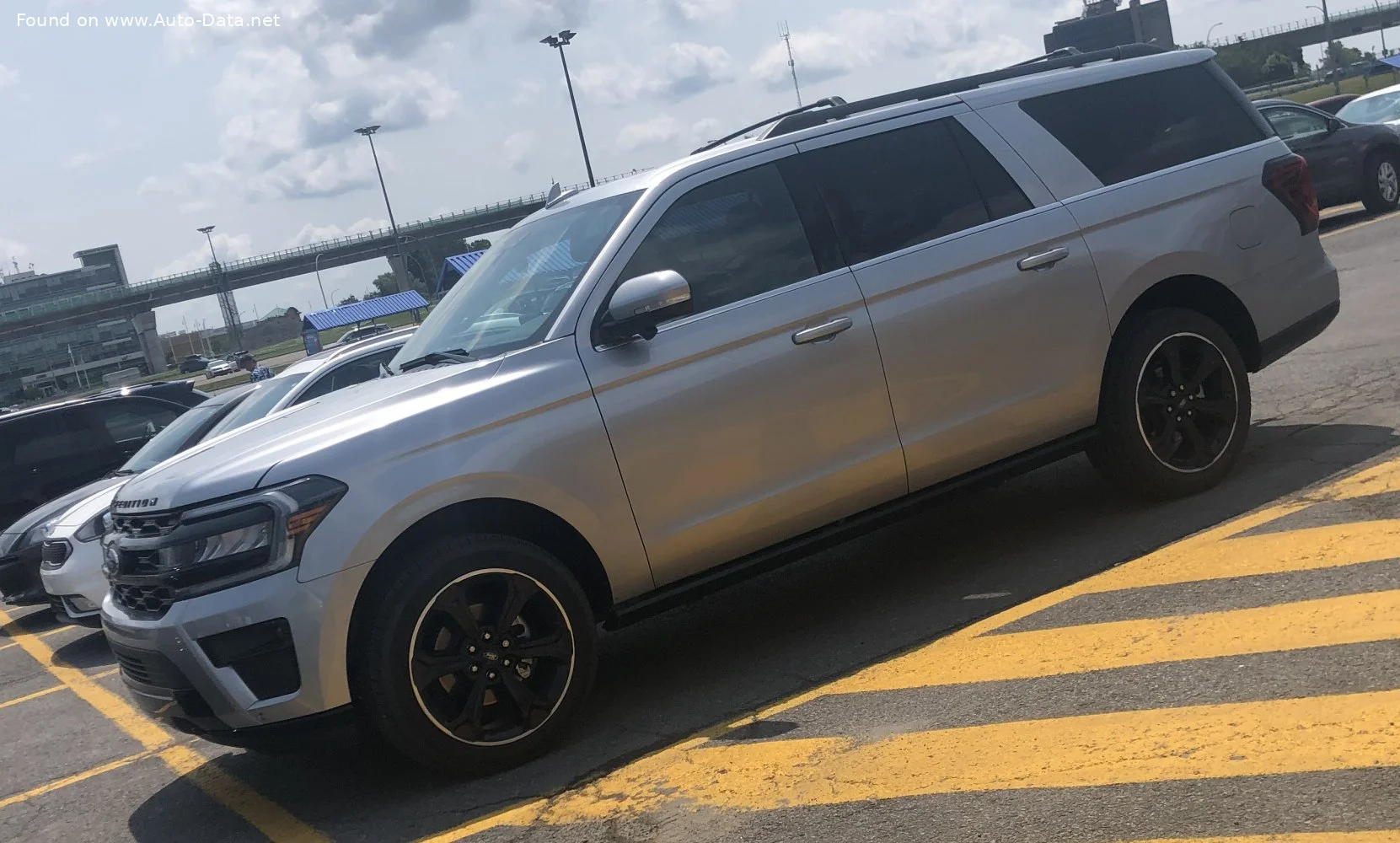 Ford Expedition 3.5 EcoBoost V6 (380 Hp) 4x4 SelectShift2021 - 2024 thumbnail 6