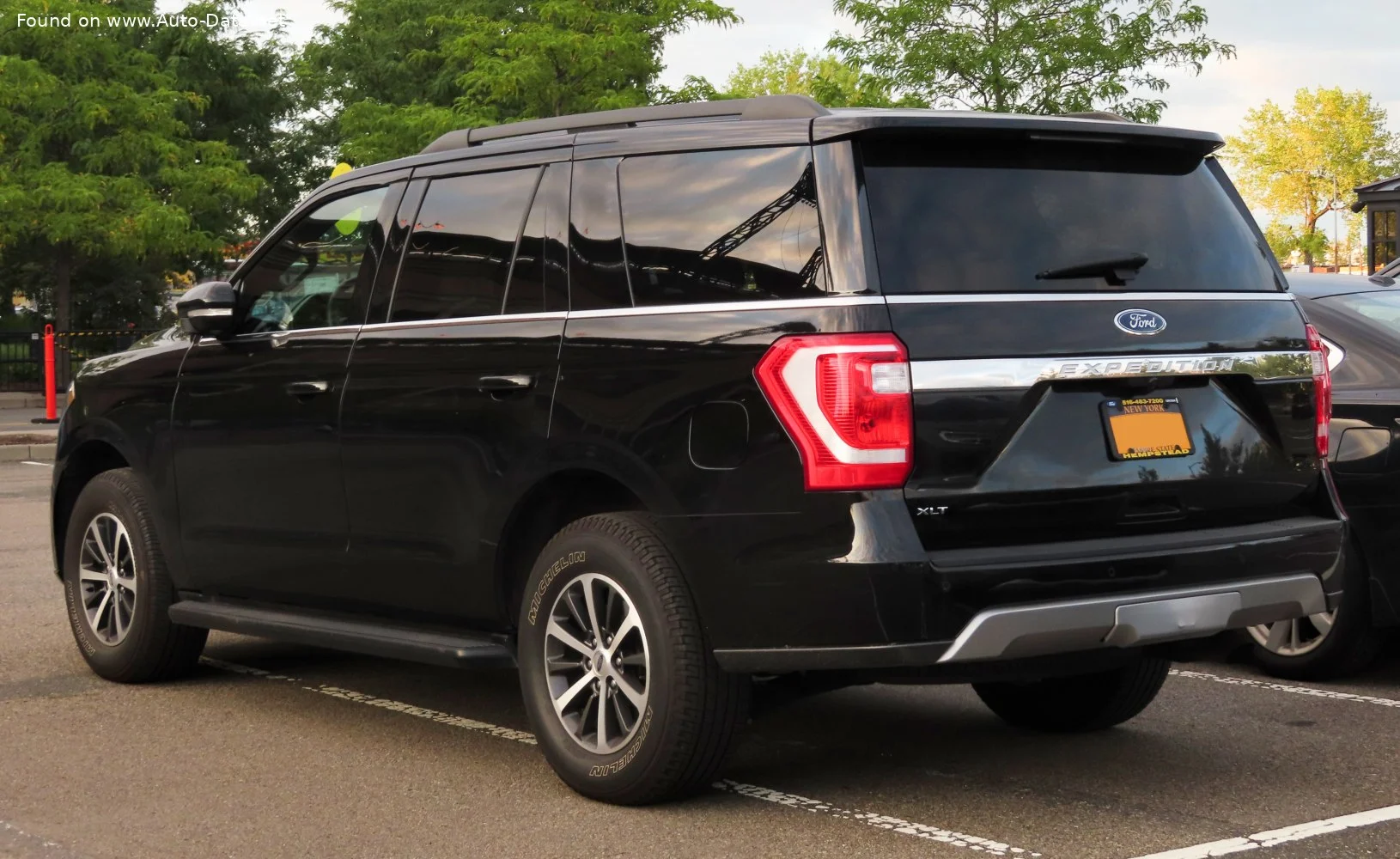 Ford Expedition 3.5 EcoBoost V6 (375 Hp) 4x4 Automatic2017 - 2021 thumbnail 6