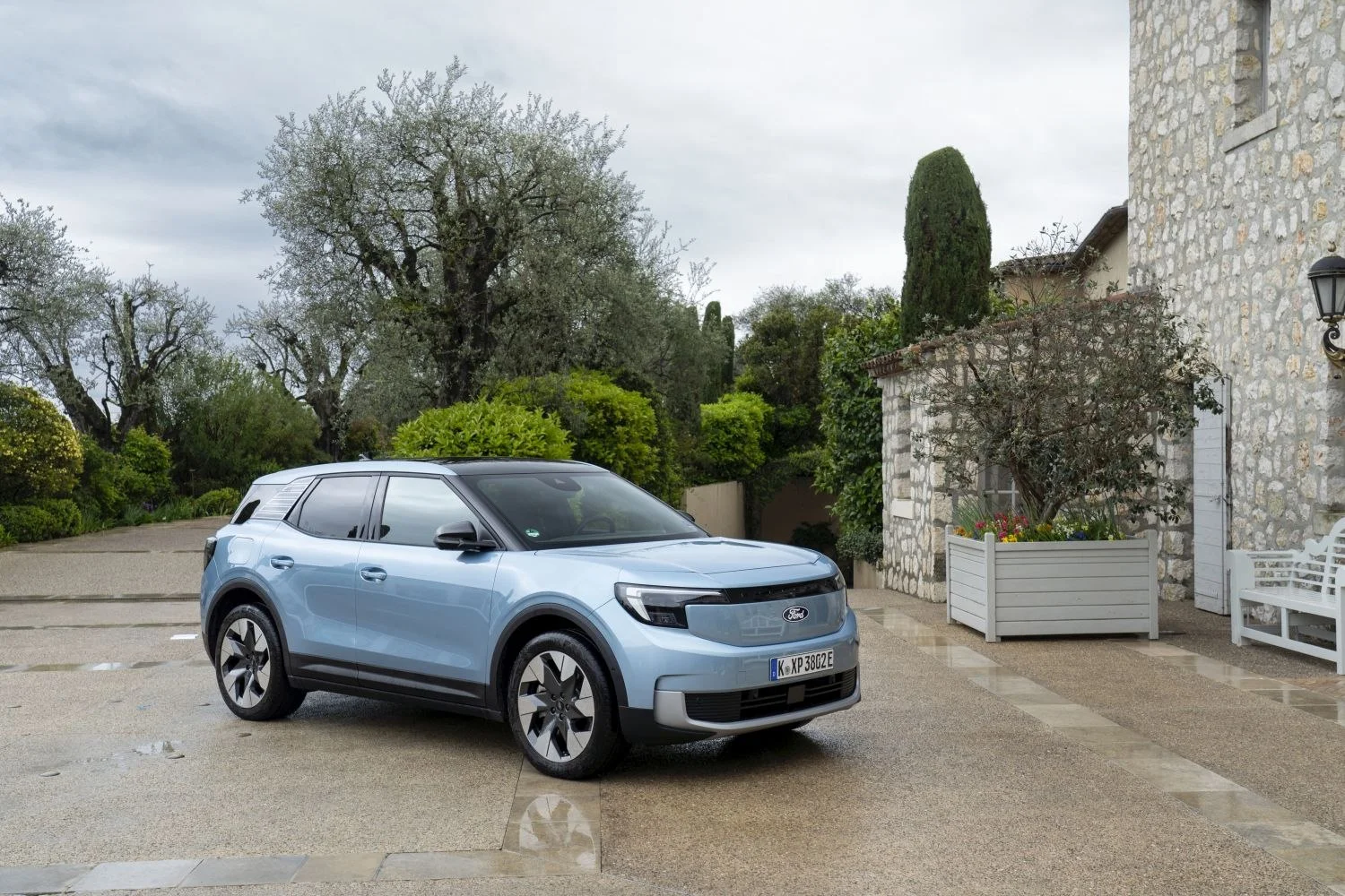 Ford Explorer EV 82 kWh (286 Hp) Extended Range RWD2024 - - 1