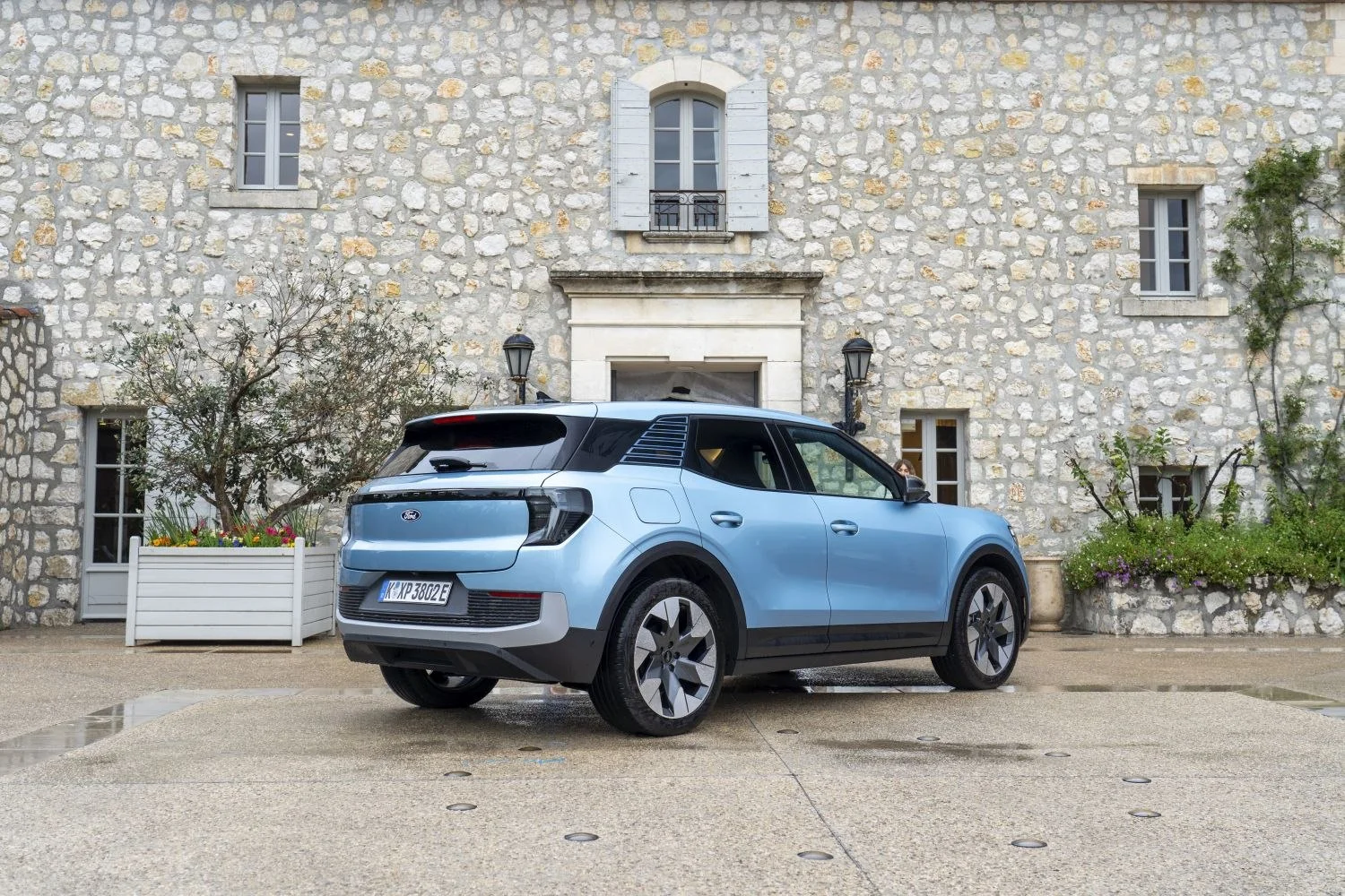 Ford Explorer EV 82 kWh (286 Hp) Extended Range RWD2024 - thumbnail 2