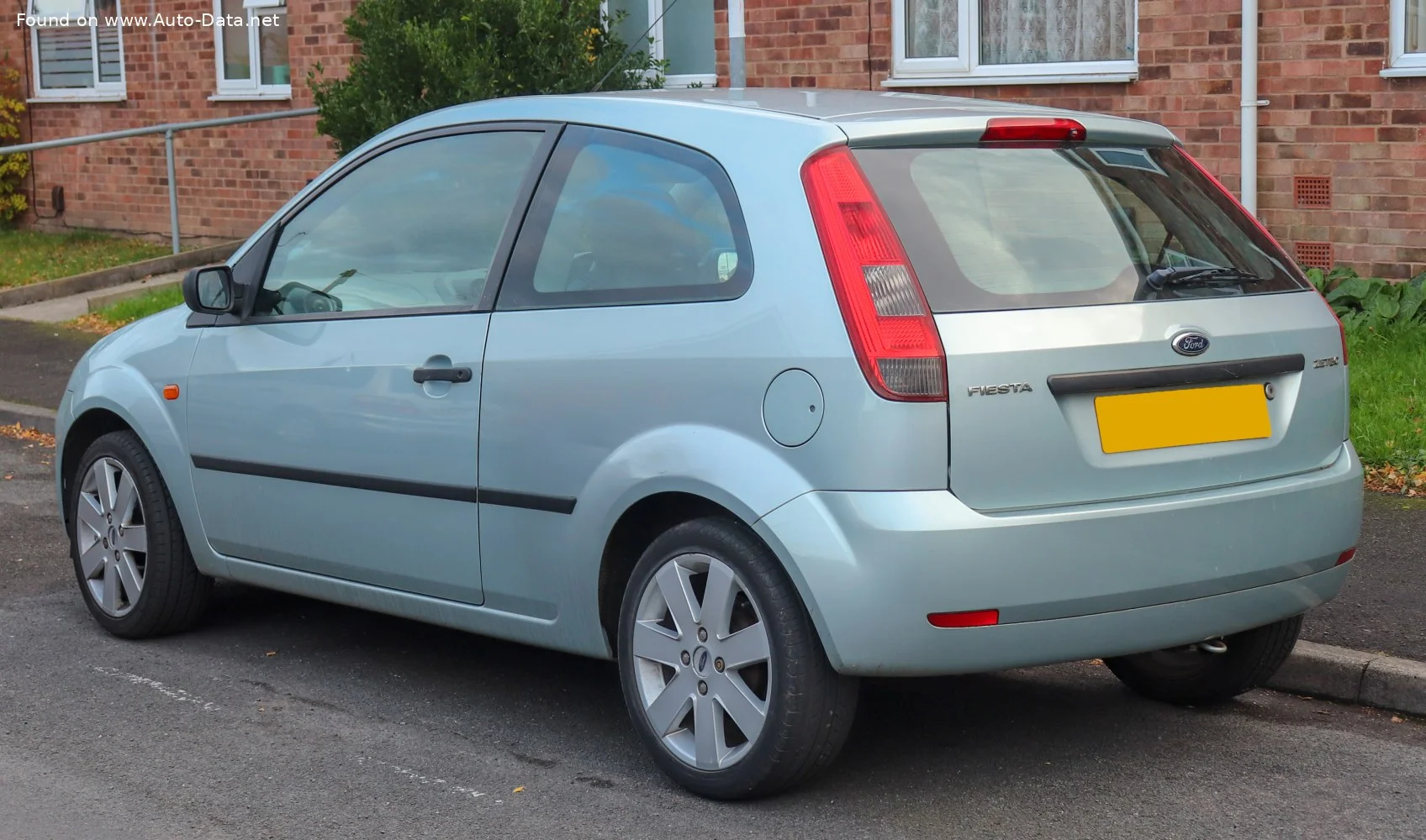 Ford Fiesta 1.3 Duratec 8V (60 Hp)2002 - 2005 thumbnail 2