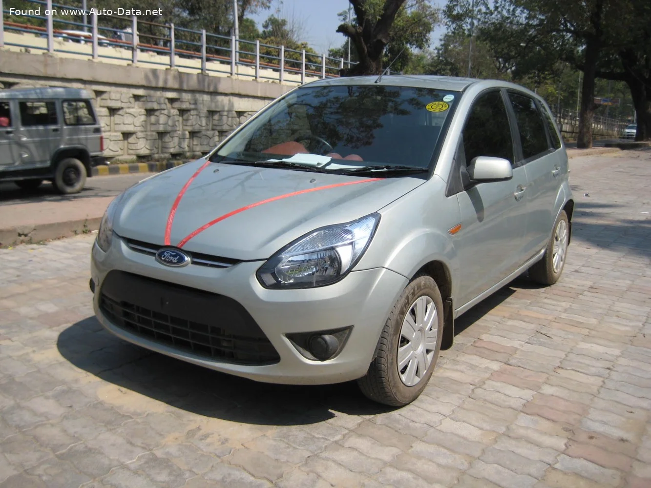 Ford Figo 1.2 Duratec (71 Hp)2010 - 2012 - 1