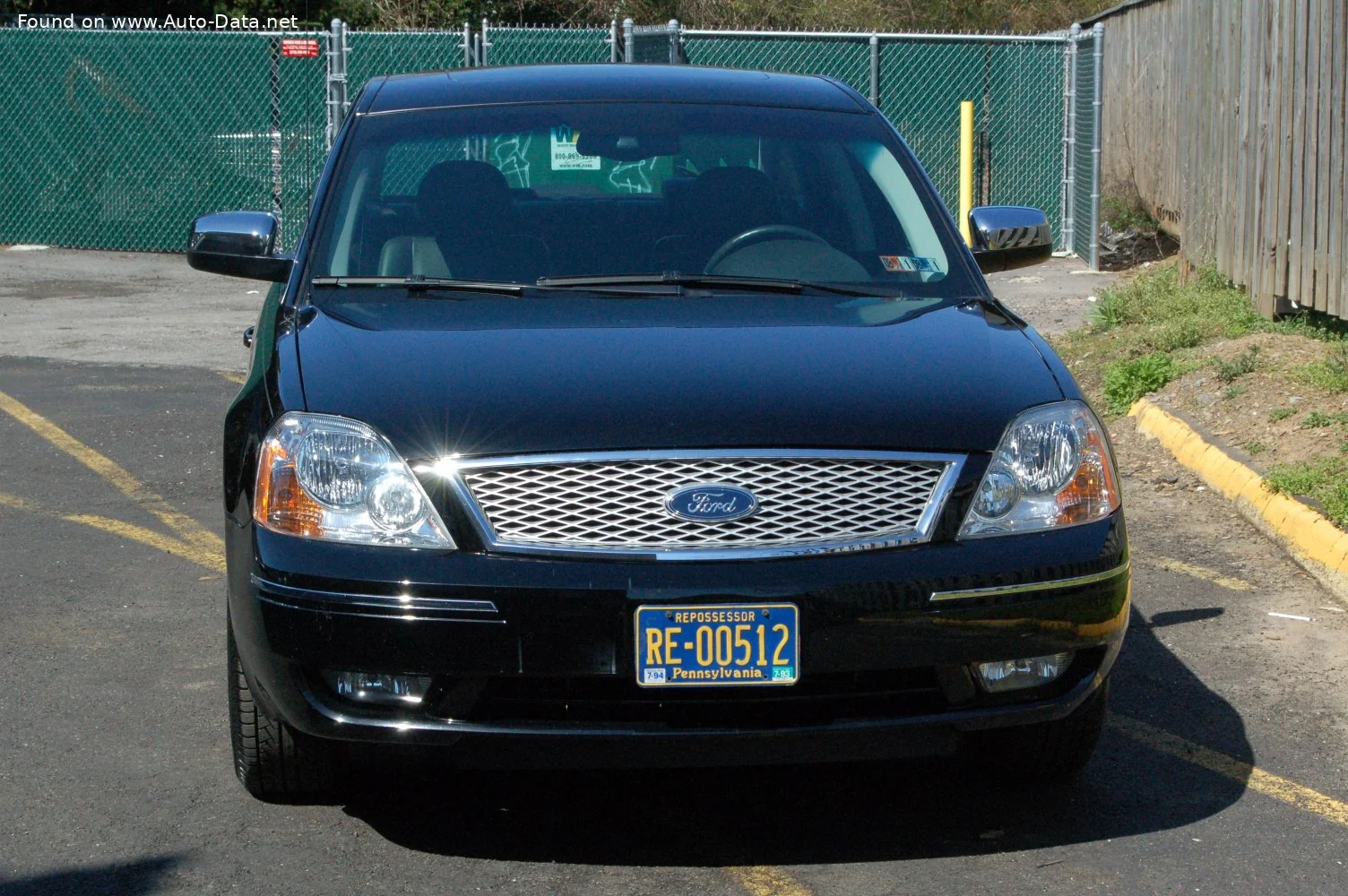 Ford Five Hundred 3.0i V6 24V (203 Hp)2004 - 2007 thumbnail 4