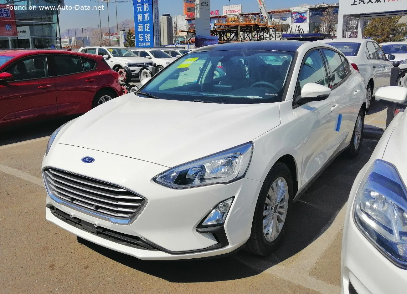 Ford Focus 1.0 EcoBoost (123 Hp)2018 - 2021 thumbnail 2