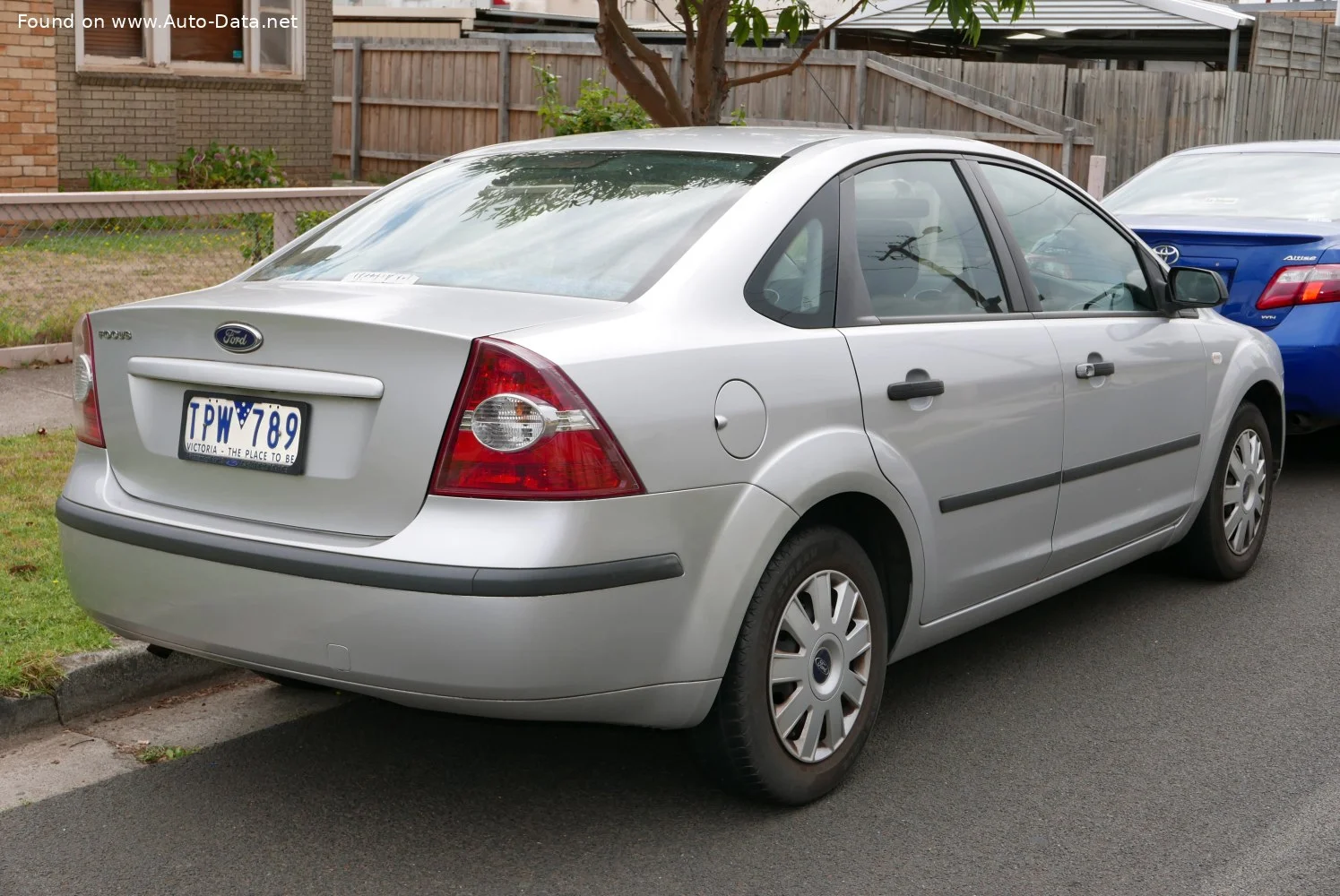 Ford Focus 1.4 Duratec 16V (80 Hp)2005 - 2010 thumbnail 2