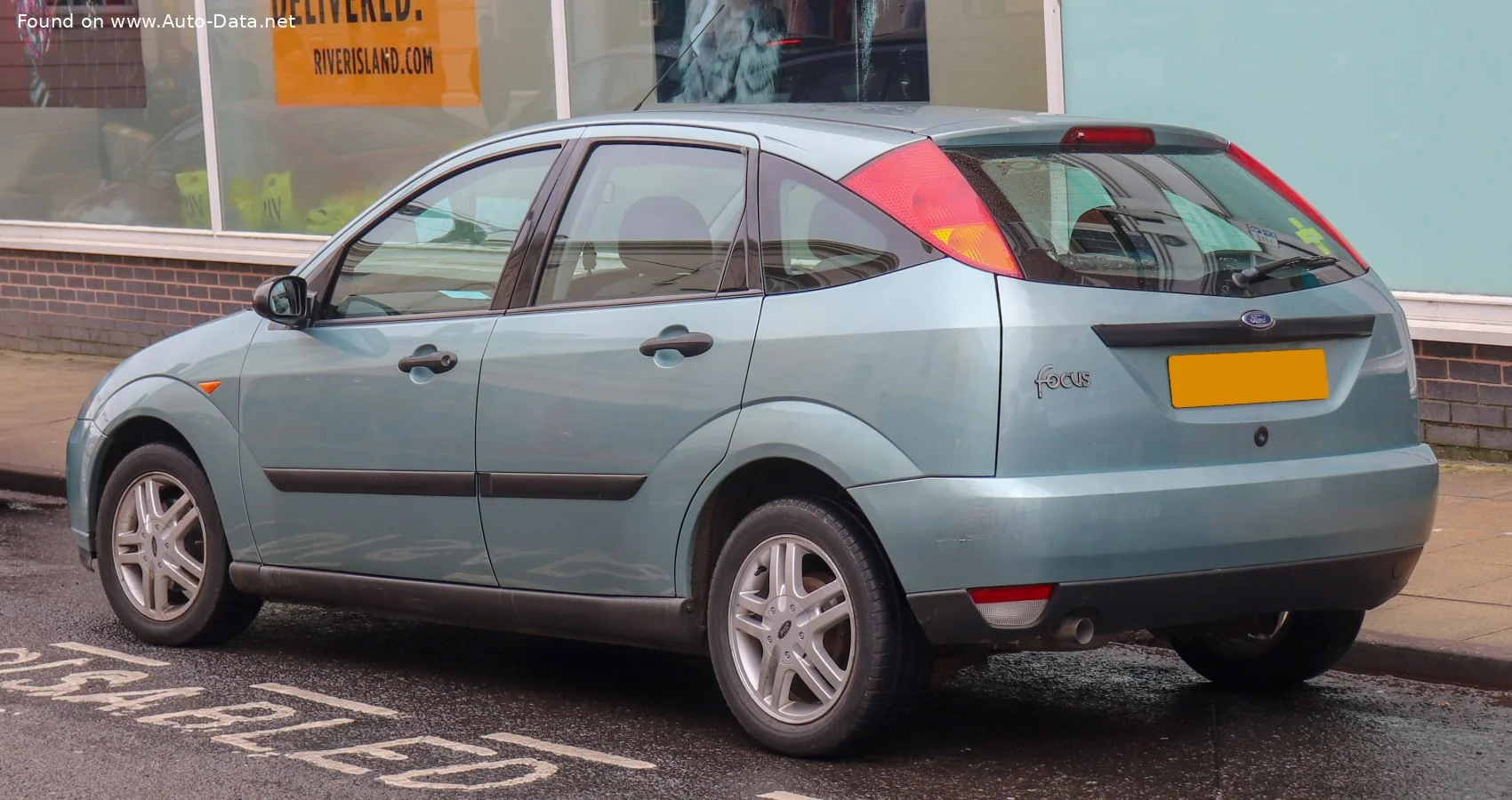 Ford Focus 1.4 16V (75 Hp)1999 - 2005 thumbnail 4