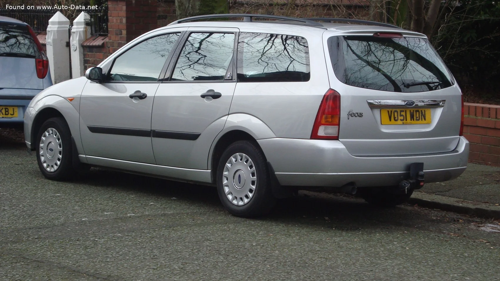 Ford Focus 1.4 16V (75 Hp)1999 - 2005 thumbnail 2