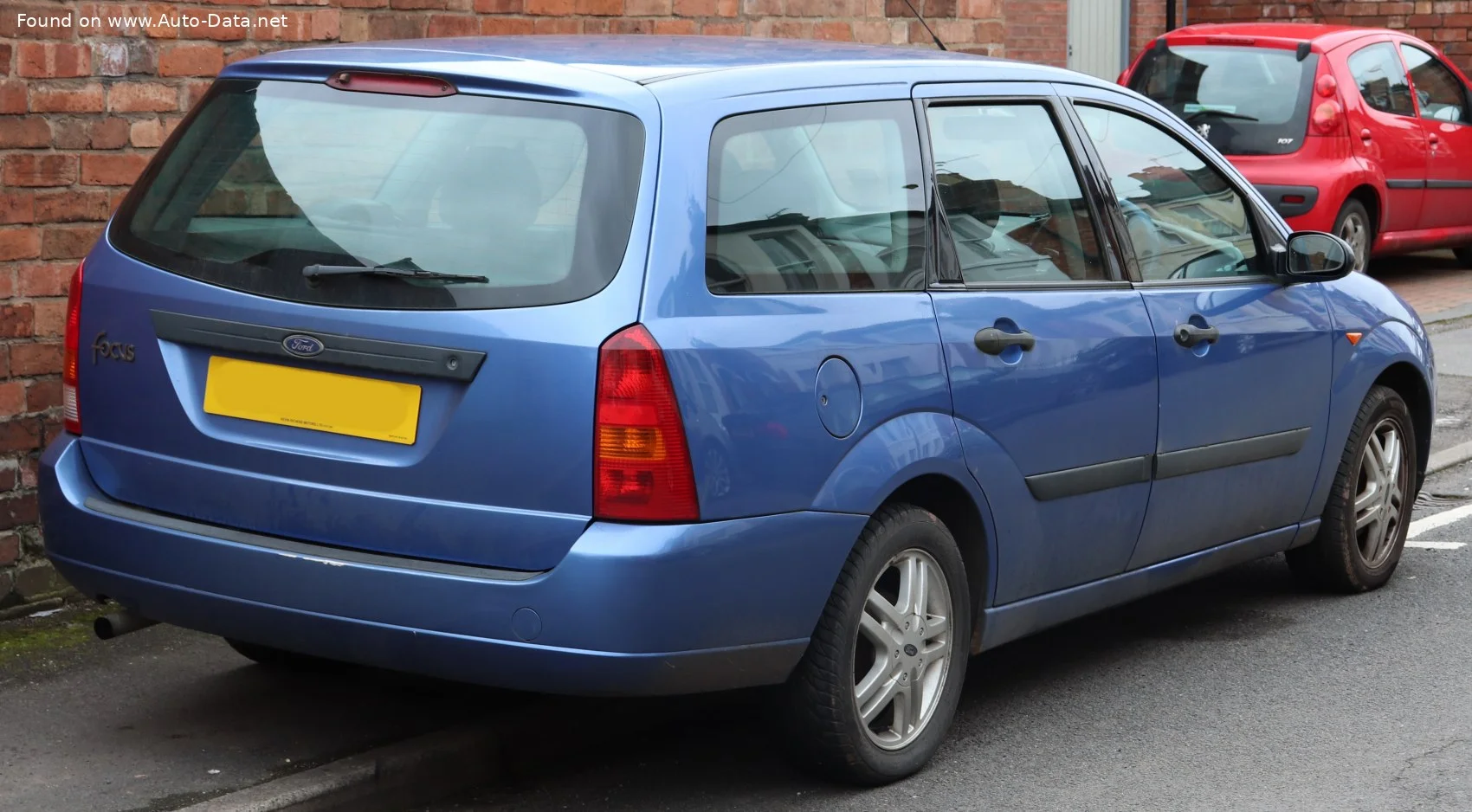 Ford Focus 1.4 16V (75 Hp)1999 - 2005 thumbnail 4