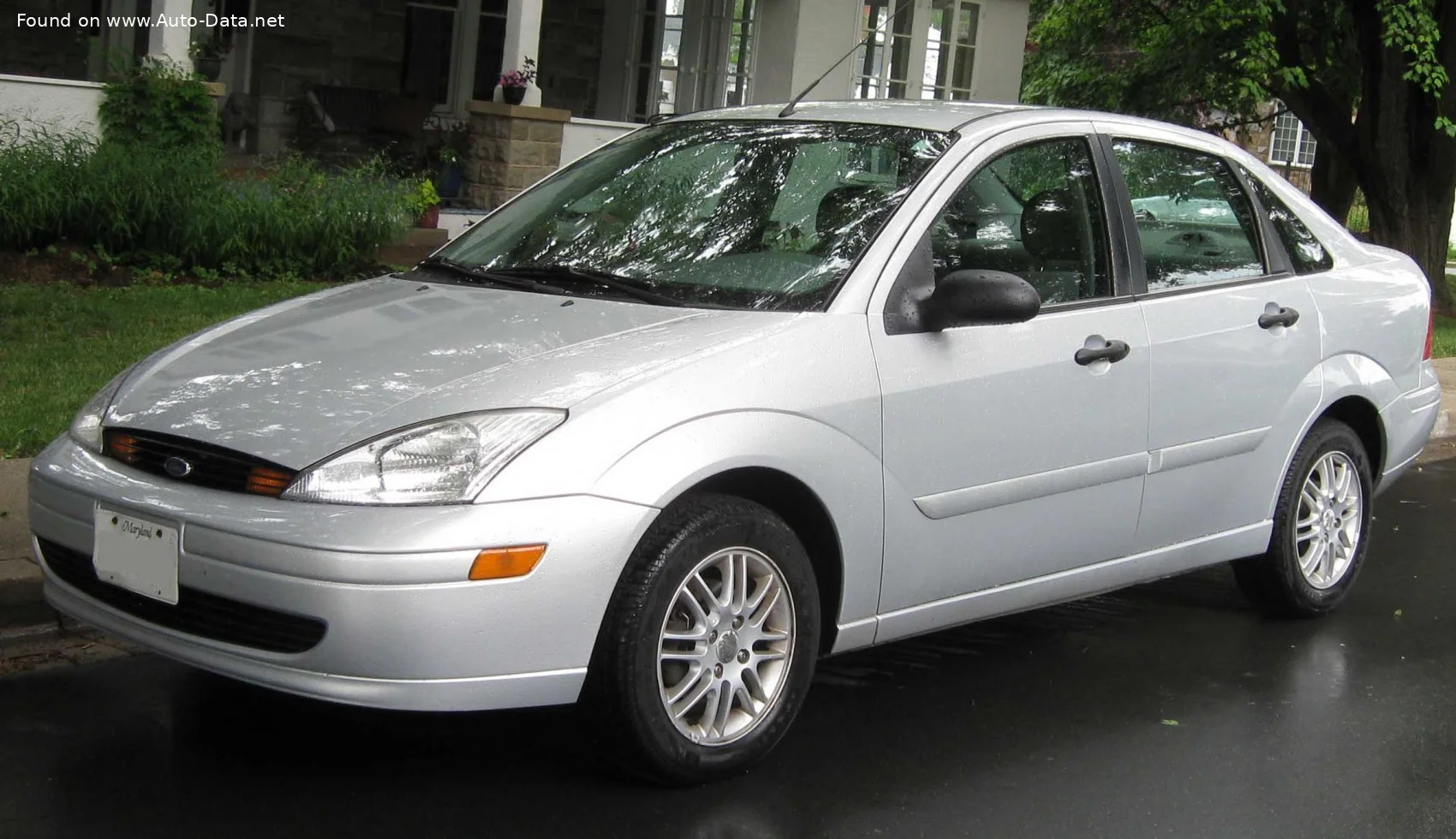 Ford Focus 2.0i 16V ZTS (131 Hp)1999 - 2004 - 1