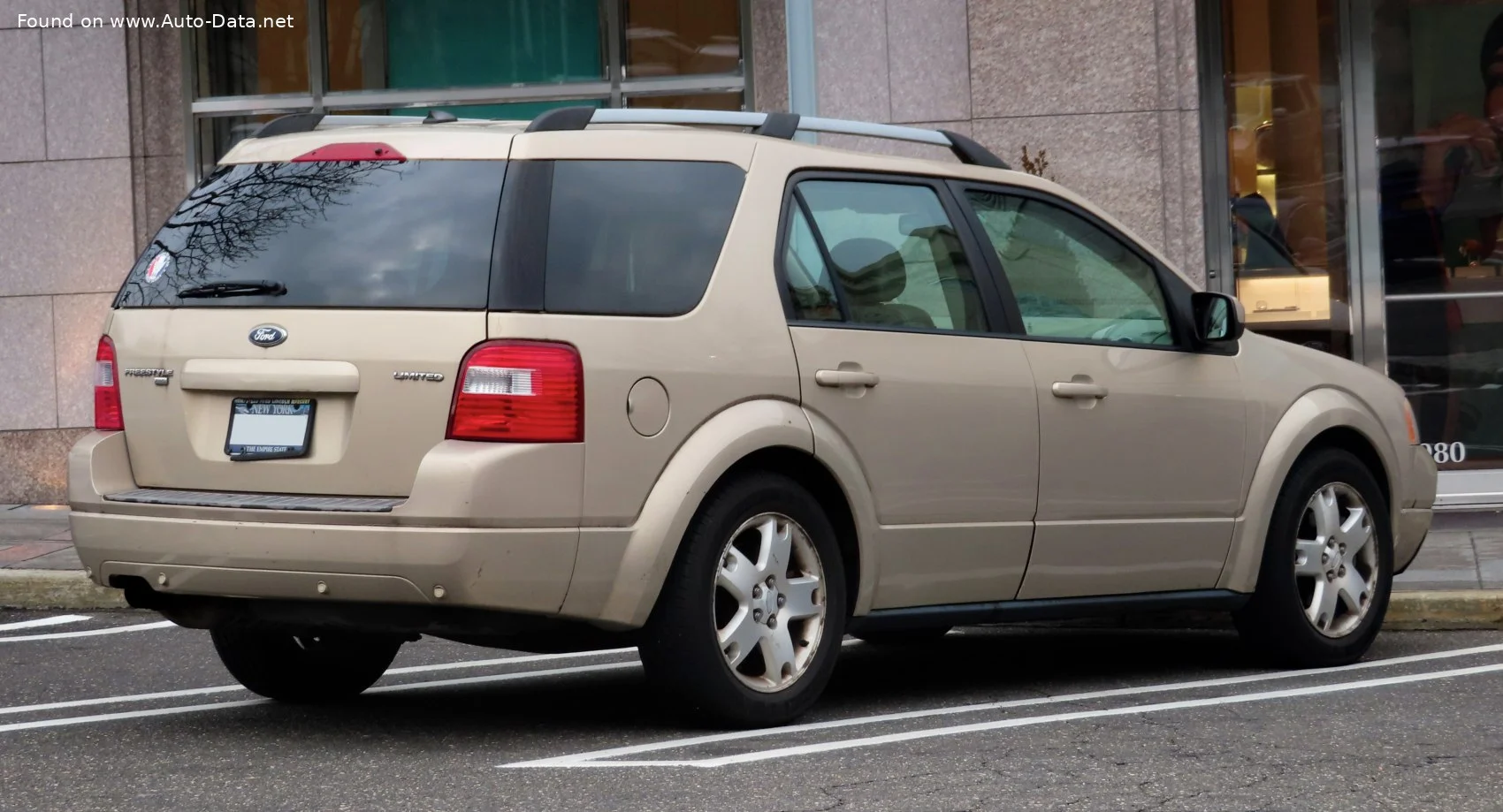 Ford Freestyle 3.0 i V6 24V (203 Hp)2005 - 2007 thumbnail 6