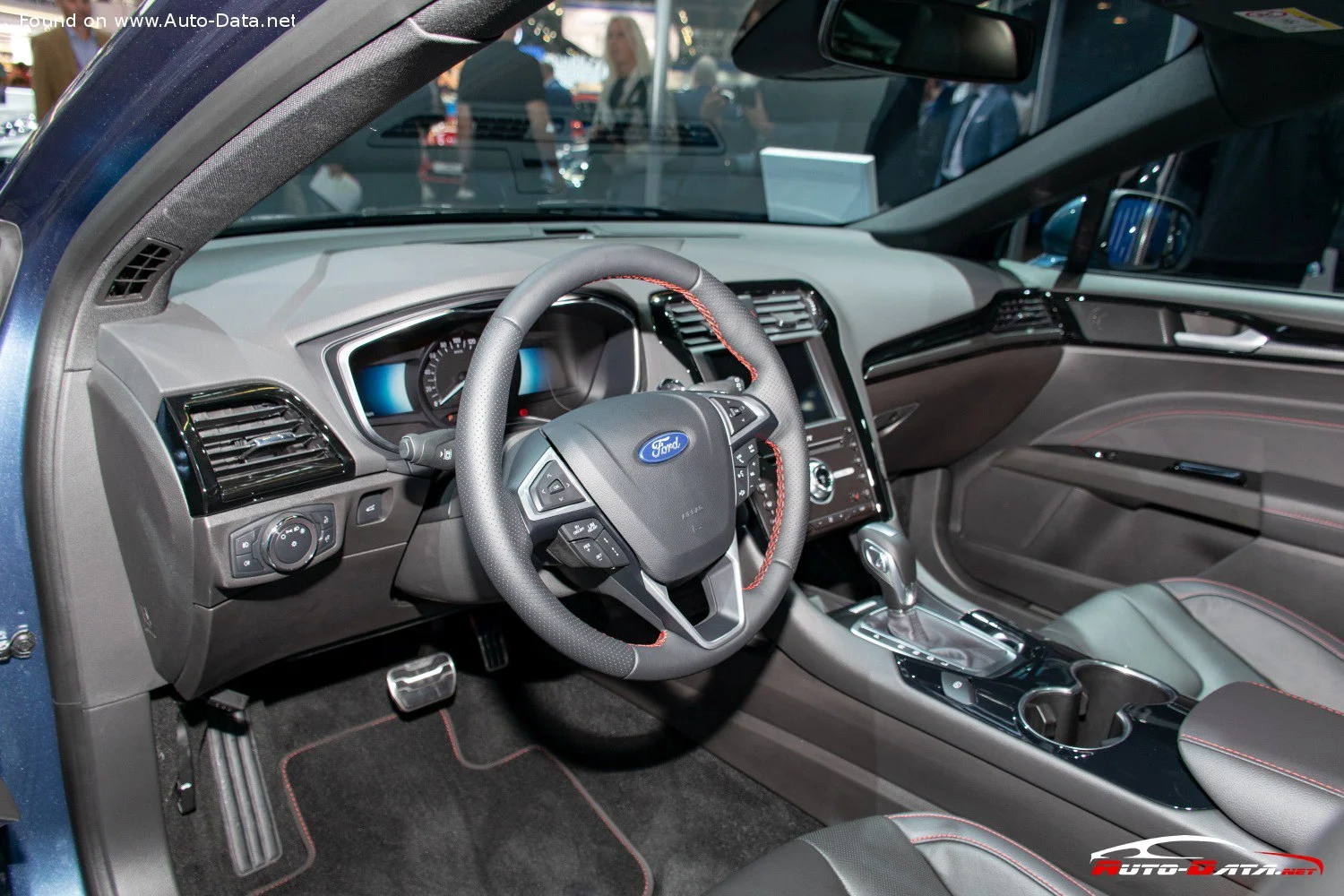 Ford Mondeo 1.5 EcoBoost (165 Hp)2019 - 2019 thumbnail 17