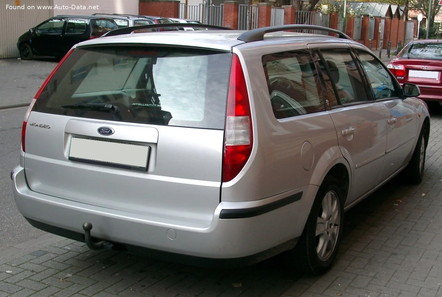 Ford Mondeo 1.8 16V (110 Hp)2001 - 2007 thumbnail 3