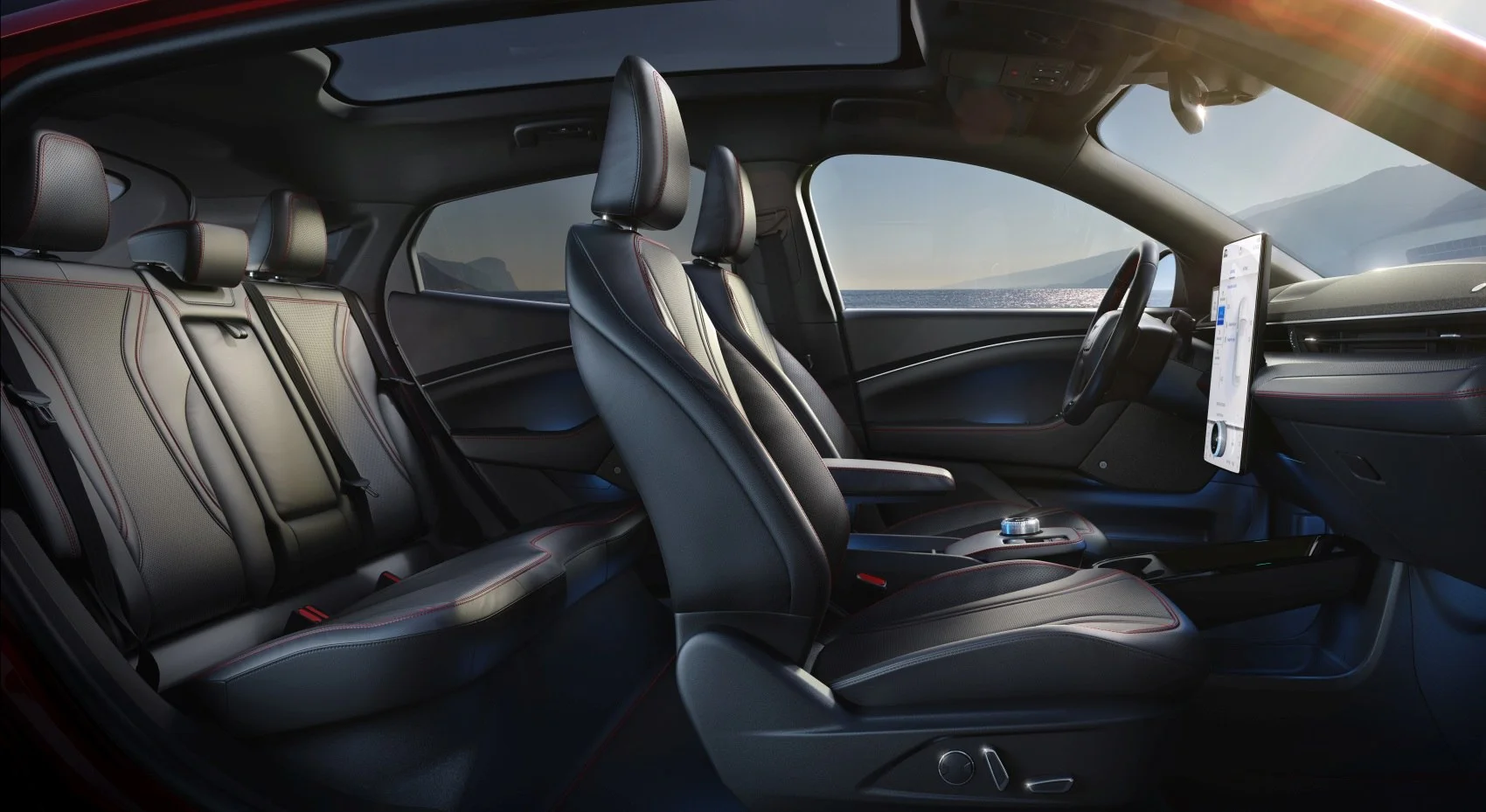 Ford Mustang Mach-E Extended Range 98.7 kWh (294 Hp)2020 - thumbnail 5