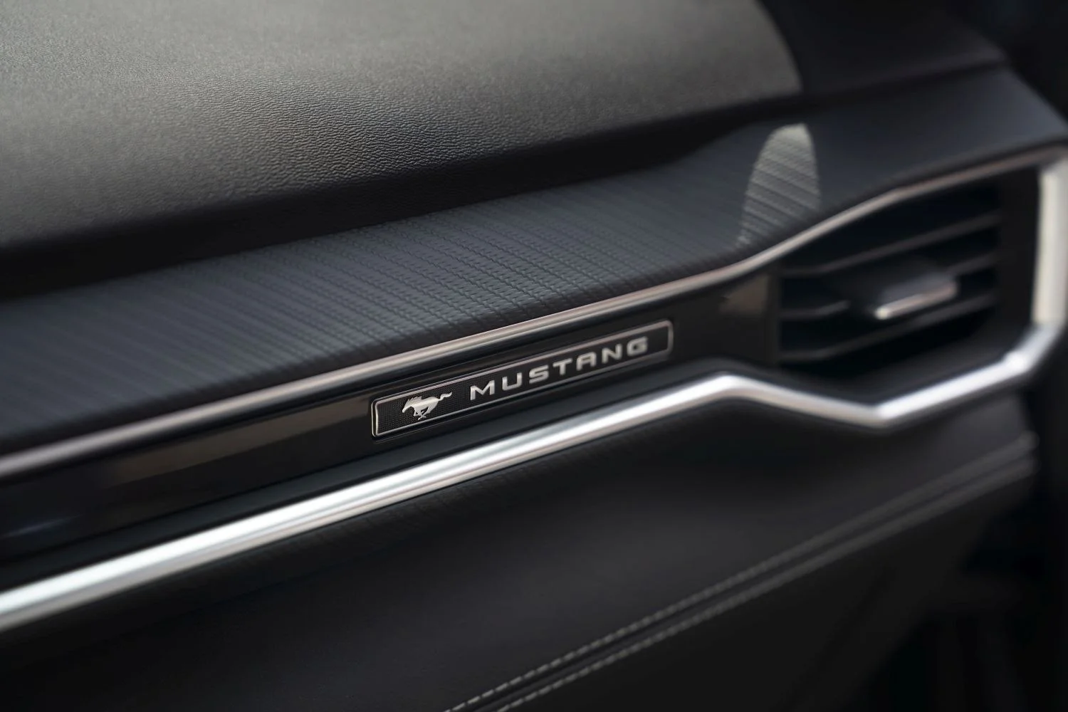Ford Mustang 2.3 EcoBoost (315 Hp) SelectShift2023 - thumbnail 13