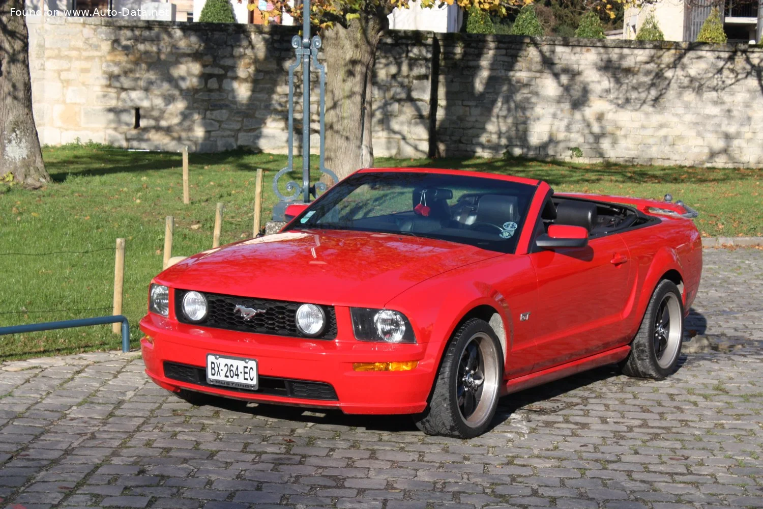 Ford Mustang 4.0 i V6 12V (212 Hp)2005 - 2009 thumbnail 6