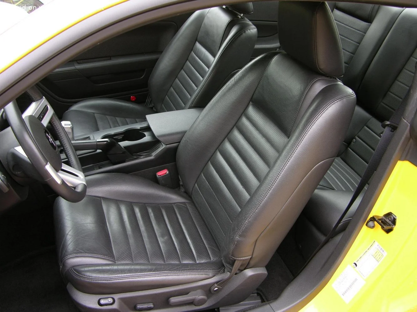 Ford Mustang 4.0i V6 12V (212 Hp)2005 - 2009 thumbnail 16