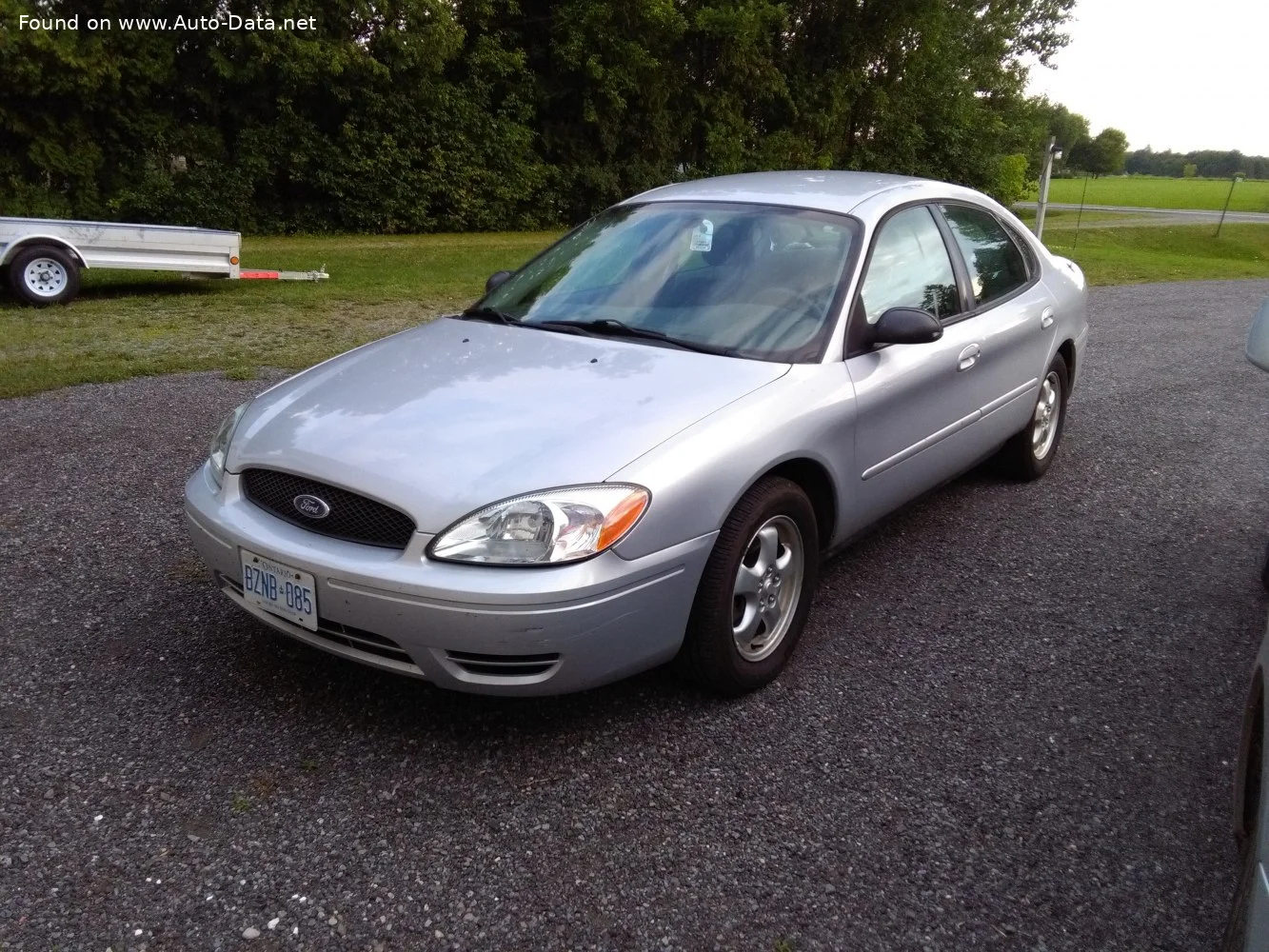 Ford Taurus 3.0 V6 (155 Hp) Automatic2000 - 2007 thumbnail 4