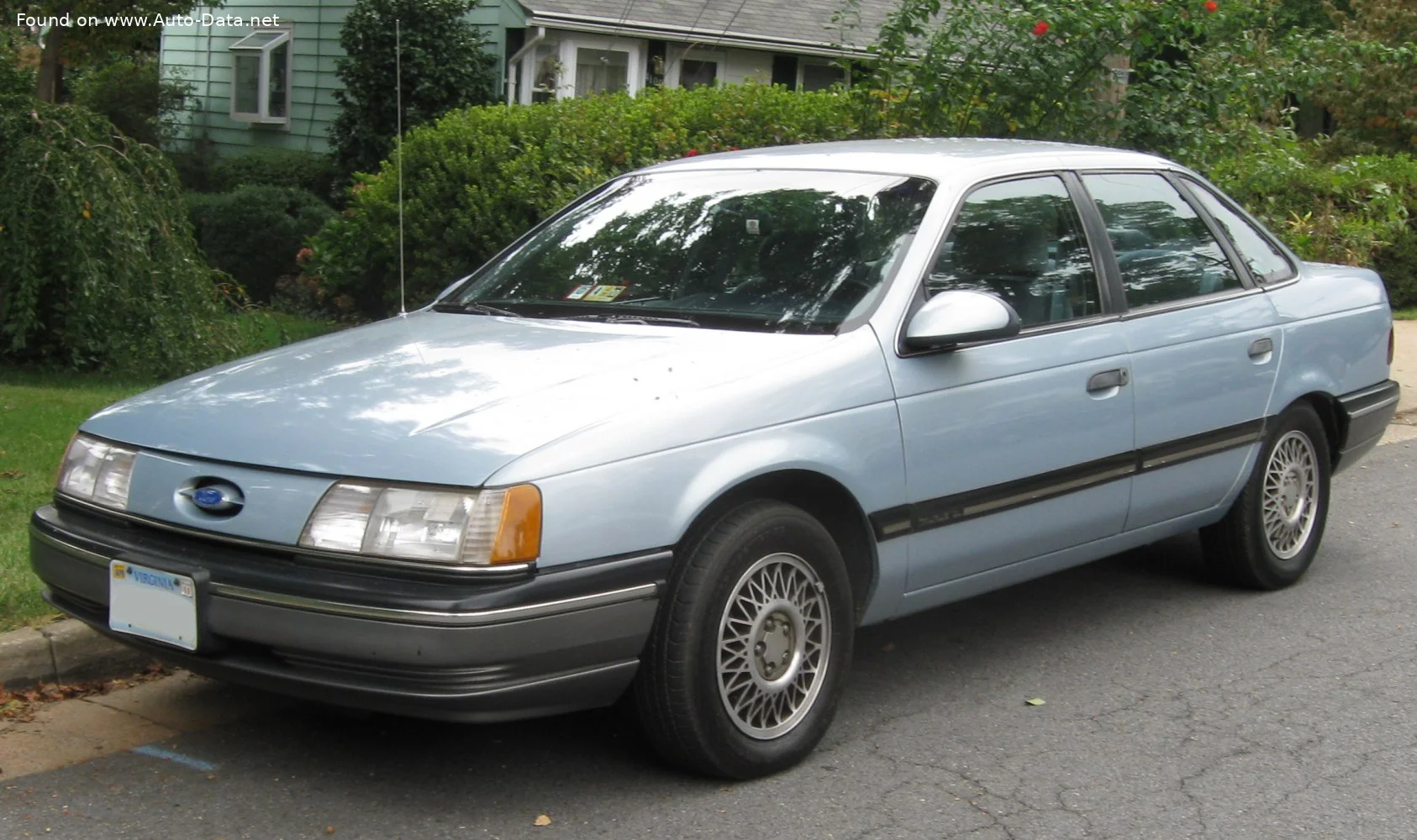Ford Taurus Ford Taurus I
