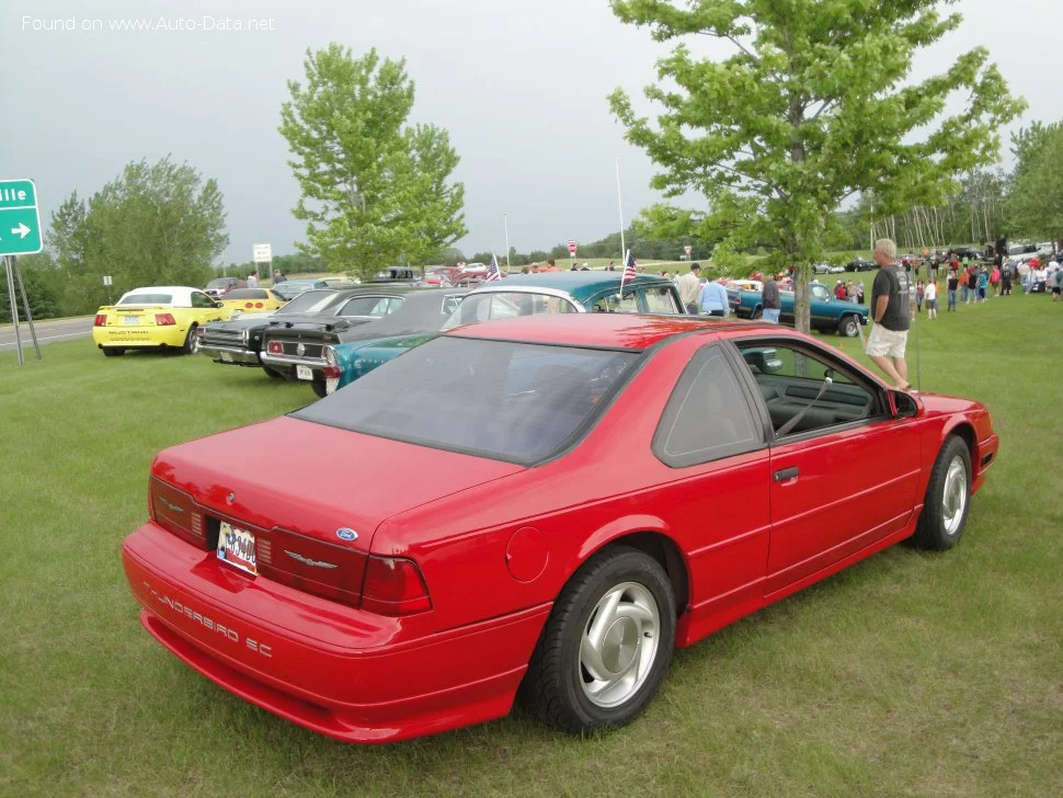 Ford Thunderbird 3.8 i V6 (141 Hp)1988 - 1997 thumbnail 2