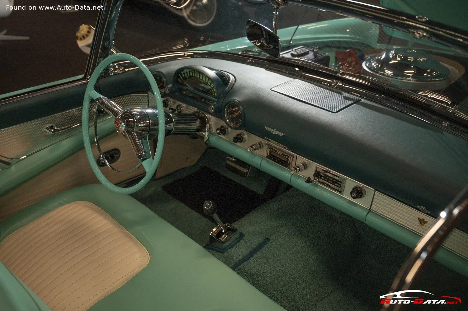 Ford Thunderbird Ford Thunderbird I Convertible thumbnail 7