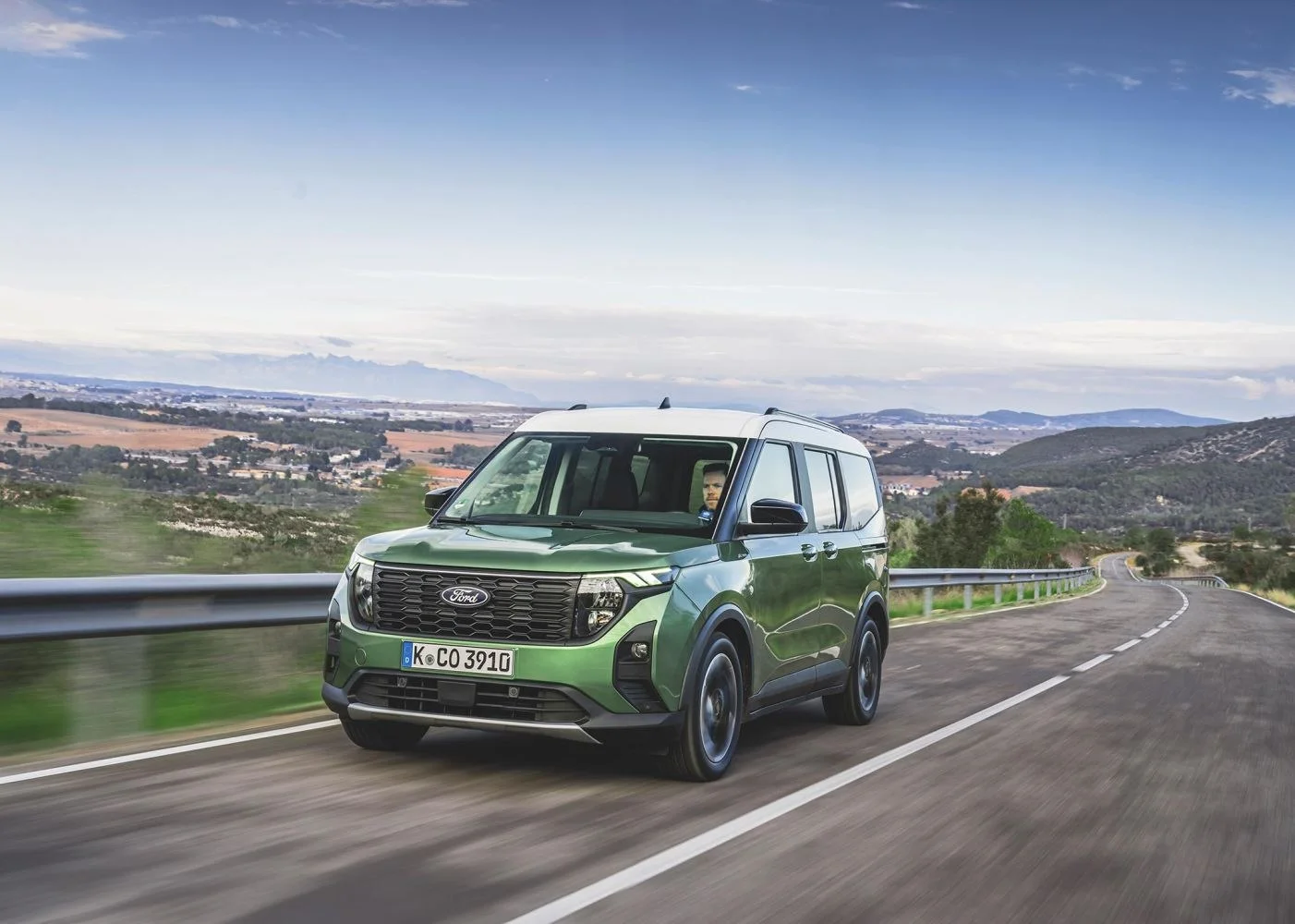 Ford Tourneo Courier 1.0 EcoBoost (125 Hp)2023 - thumbnail 4