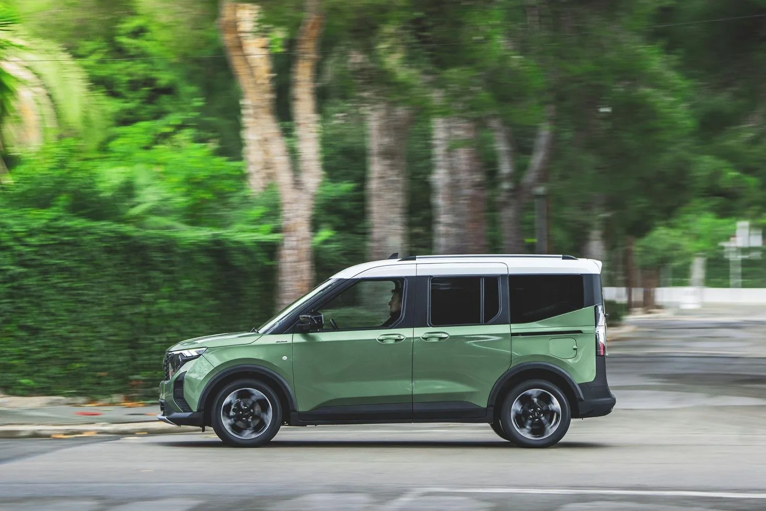 Ford Tourneo Courier 1.0 EcoBoost (125 Hp)2023 - thumbnail 7
