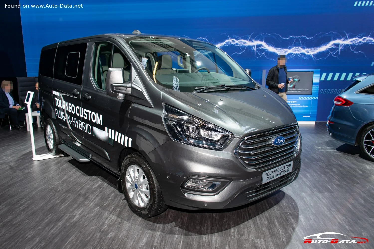 Ford Tourneo Custom 1.0 EcoBoost (126 Hp) Plug-in Hybrid Automatic2020 - 2023 thumbnail 11