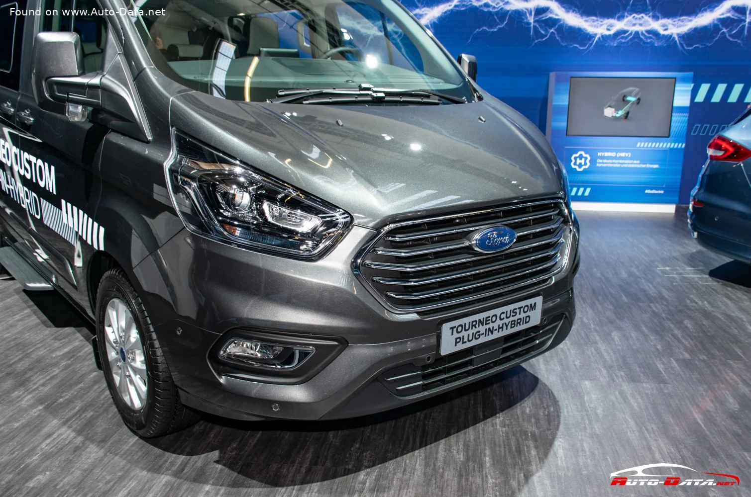 Ford Tourneo Custom 1.0 EcoBoost (126 Hp) Plug-in Hybrid Automatic2020 - 2023 thumbnail 12