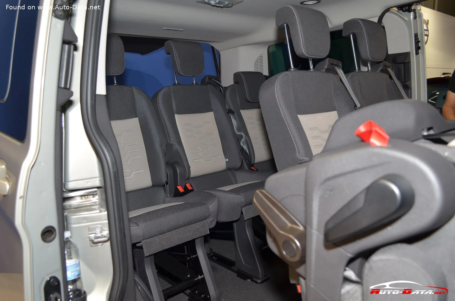Ford Tourneo Custom 2.2 Duratorq TDCi (100 Hp)2012 - 2017 thumbnail 8