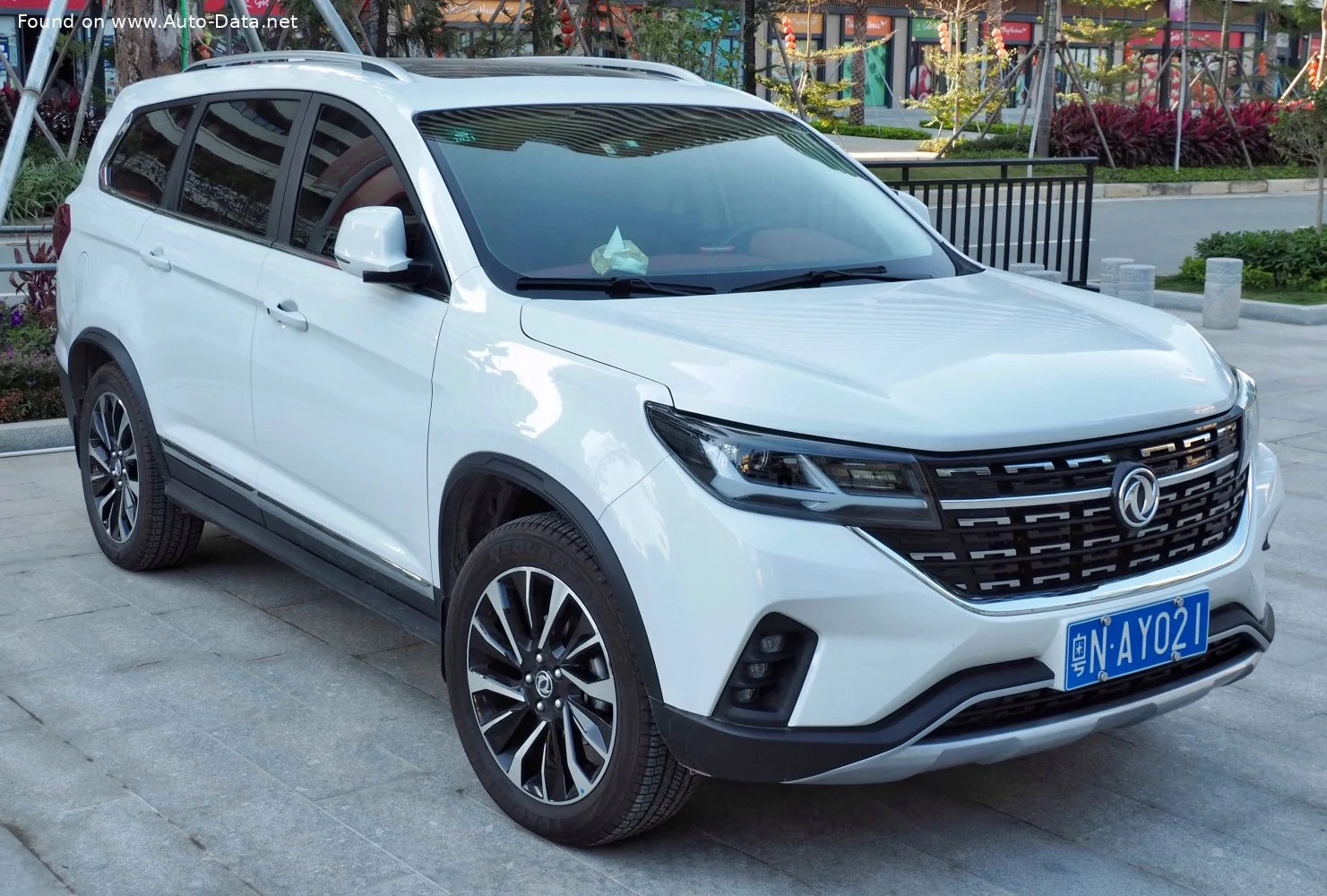 Forthing T5 1.5T (156 Hp) Automatic2019 - 2021 - 1