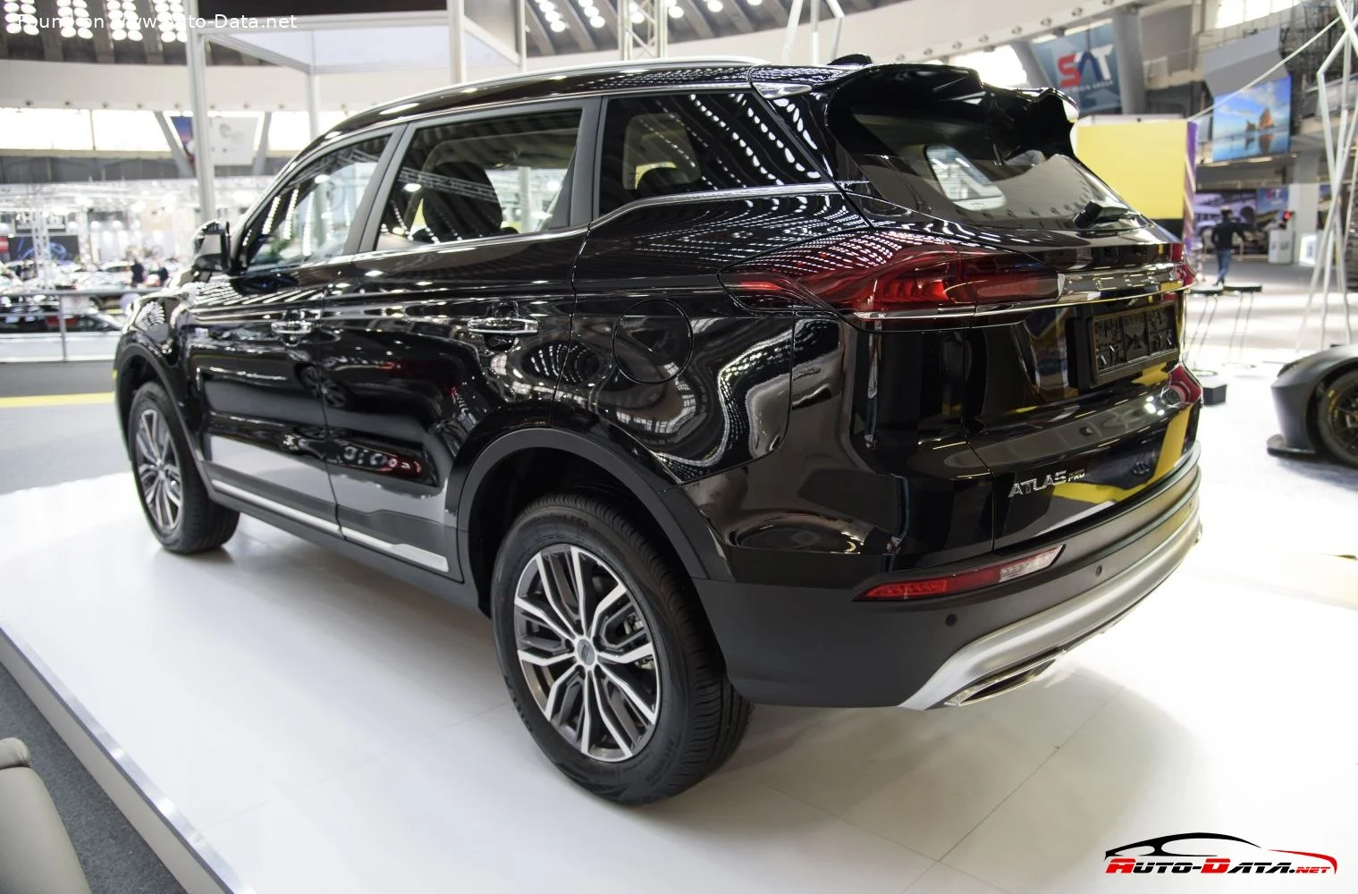 Geely Atlas Pro 1.5T (177 Hp) Automatic2021 - thumbnail 2