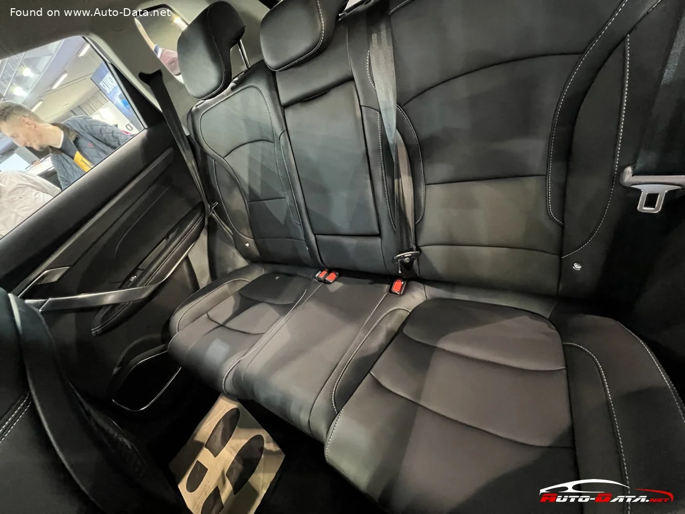 Geely Atlas Pro 1.5T (177 Hp) Automatic2021 - thumbnail 15