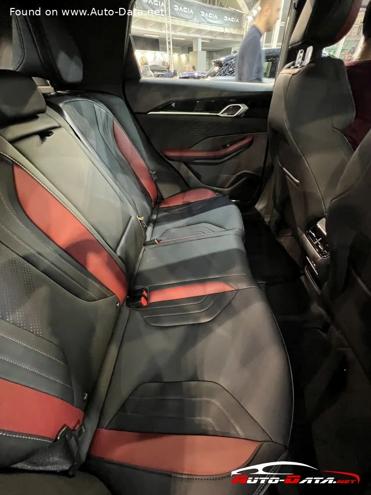 Geely Coolray 1.5T (147 Hp) DCT2023 - thumbnail 17